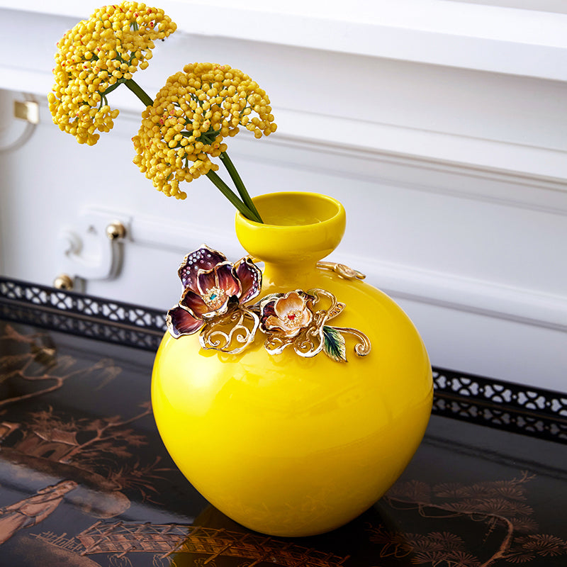 Round in Bloom Vase